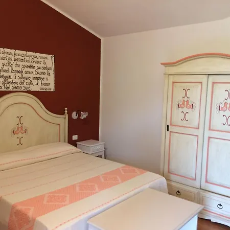 לינה וארוחת בוקר Oasi Muru Idda